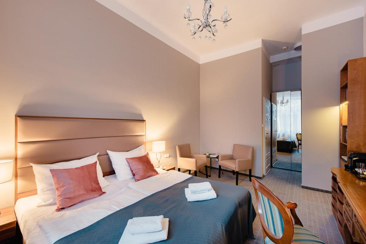 Old Town Apartahotel 3*