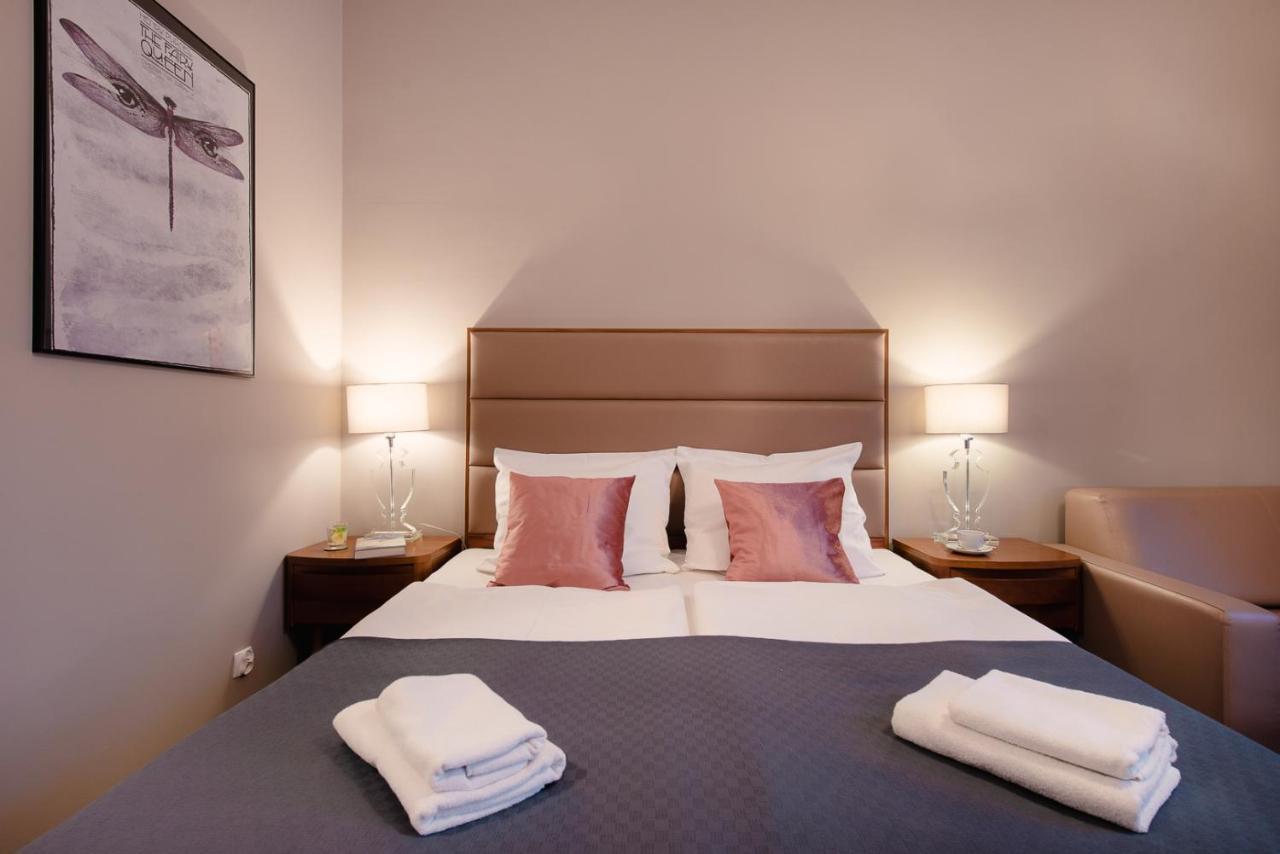 Old Town Apartahotel